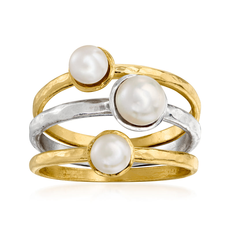 Three-ring cultured pearl set with three white pearls on gold and silver bands