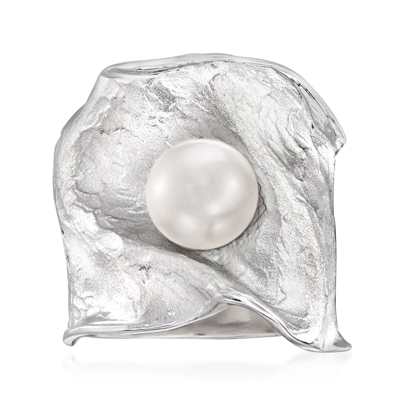 Sterling silver wavy ring with large round white cultured pearl in hammered band