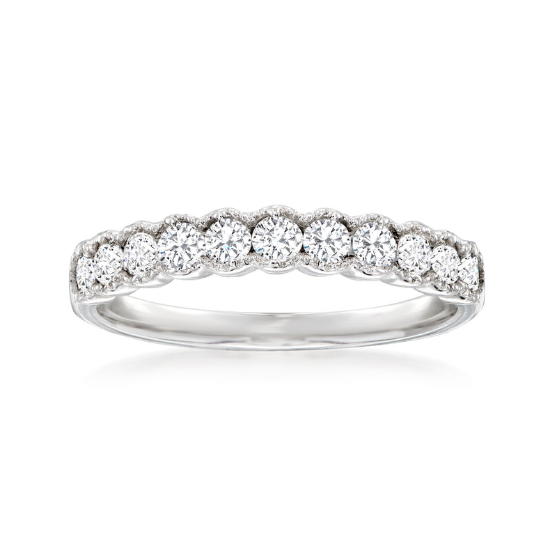 Diamond scalloped ring in 14kt white gold