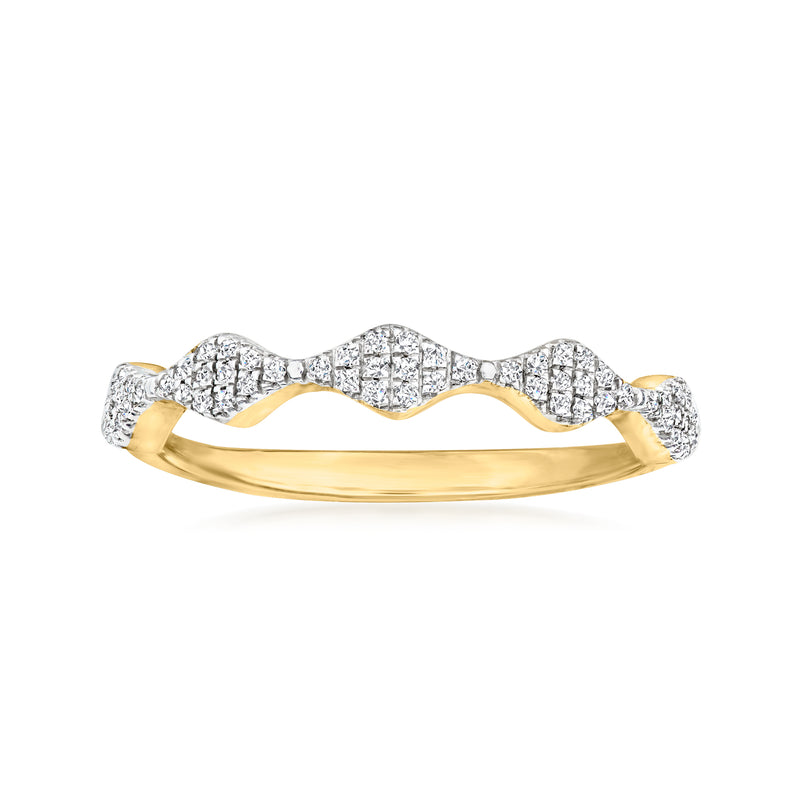 Diamond ring in 14kt yellow gold with wavy pavé diamond band