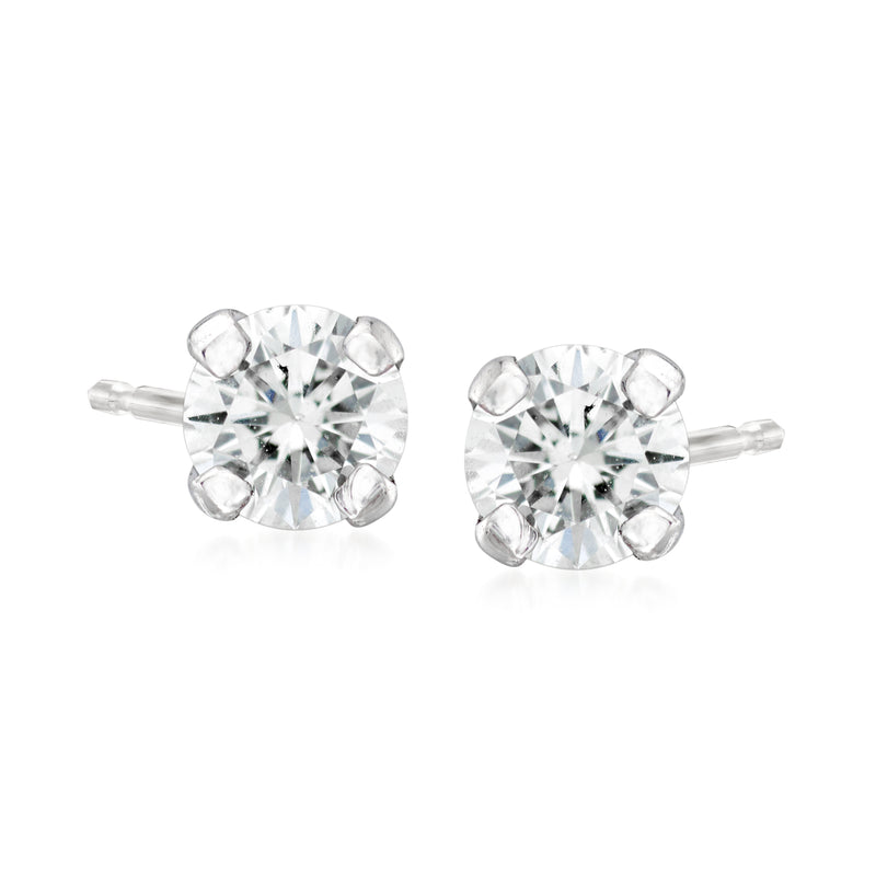 Round diamond stud earrings, 14kt white gold, sparkling prong-set centers