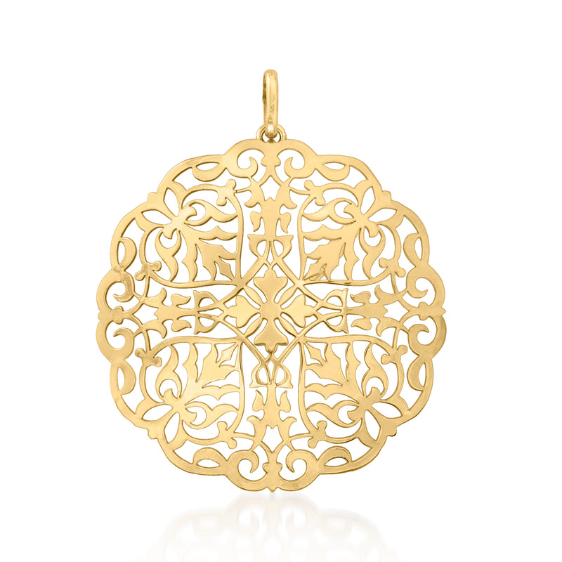 14kt yellow gold filigree medallion pendant with ornate circular cutout design