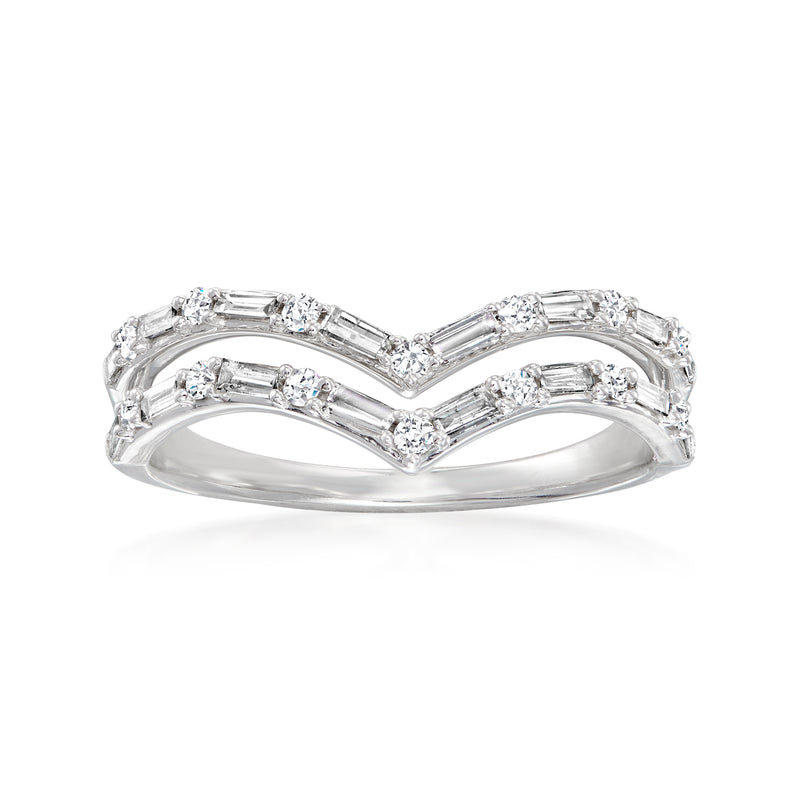 14kt white gold diamond double-row point ring with V-shaped rows