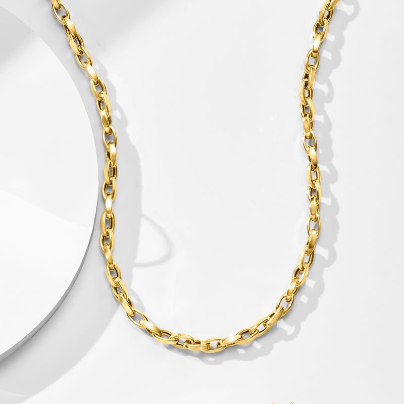 14kt yellow gold elongated cable-link necklace, close-up of interlocking chain