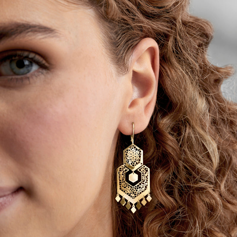 14kt yellow gold openwork floral chandelier earring with leverback and fringe drops