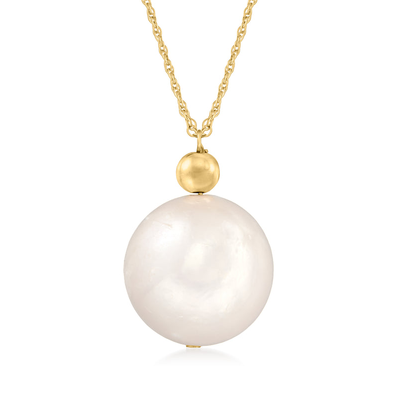 Cultured pearl pendant necklace with yellow gold chain and round white pearl