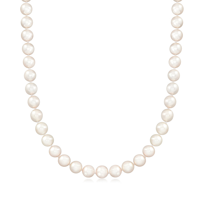 Strand of round cultured pearls necklace, evenly spaced pearls