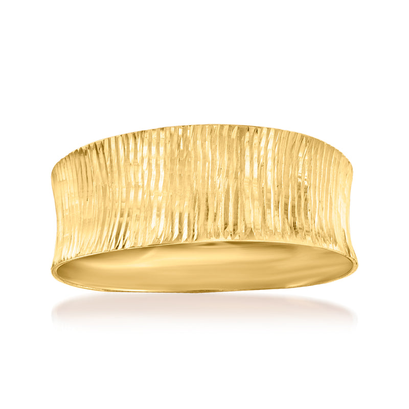 14kt yellow gold concave band ring with vertical ridged texture