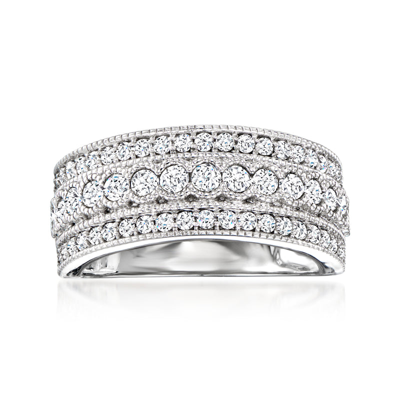 Diamond vintage-style ring in 14kt white gold with wide pavé band
