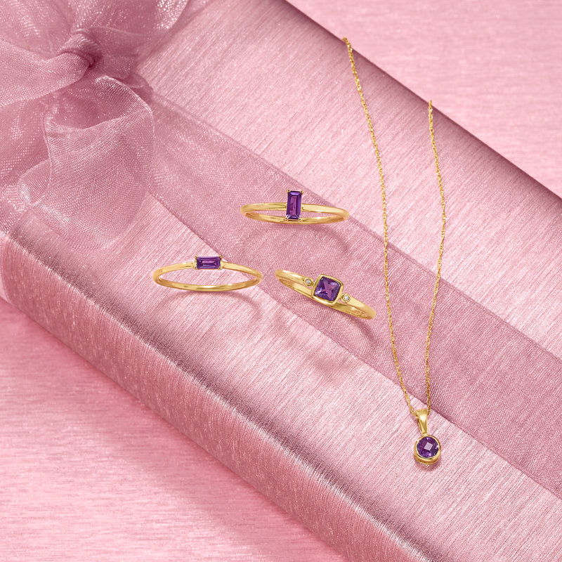 14kt yellow gold amethyst pendant necklace with round purple stone on chain