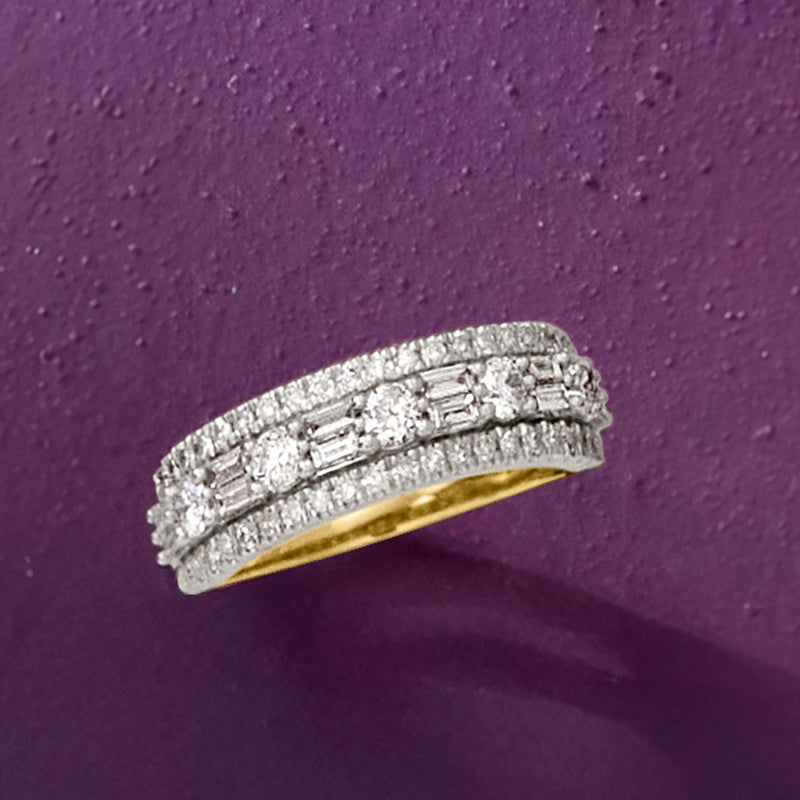 Diamond ring in 14kt yellow gold with baguette and round stones