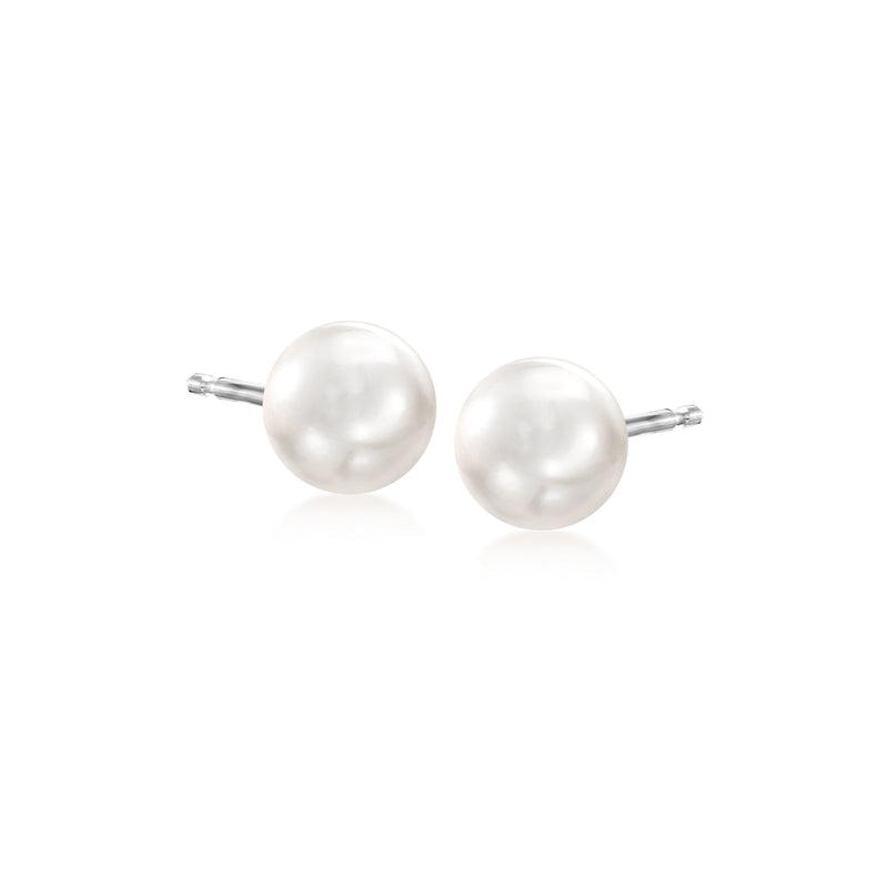 Cultured pearl stud earrings in 14kt white gold, 6–7mm round pearls