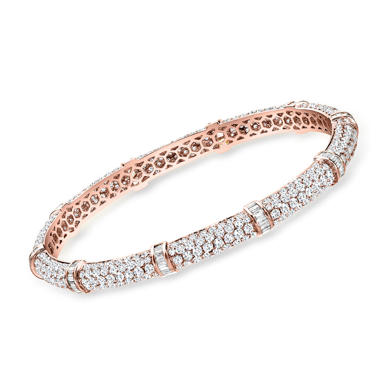 Diamond bangle bracelet in 18kt rose gold with pave-set diamonds