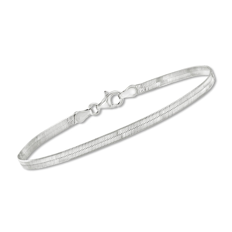 Sterling silver mesh chain bracelet with heart-shaped clasp