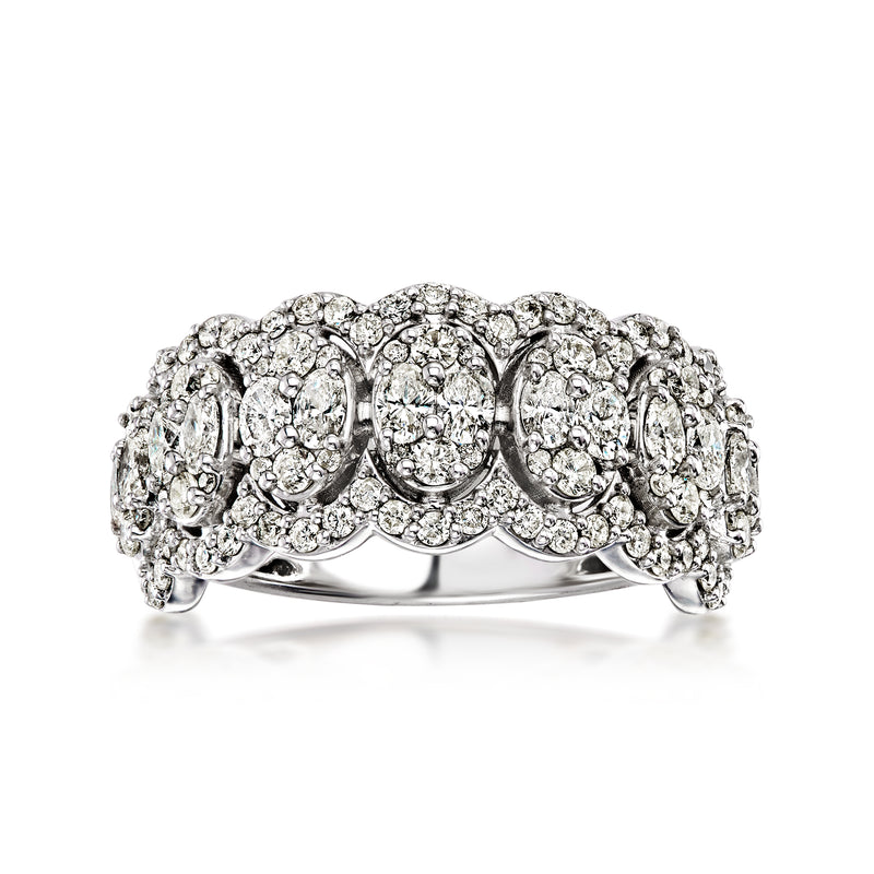Diamond oval cluster ring in white gold