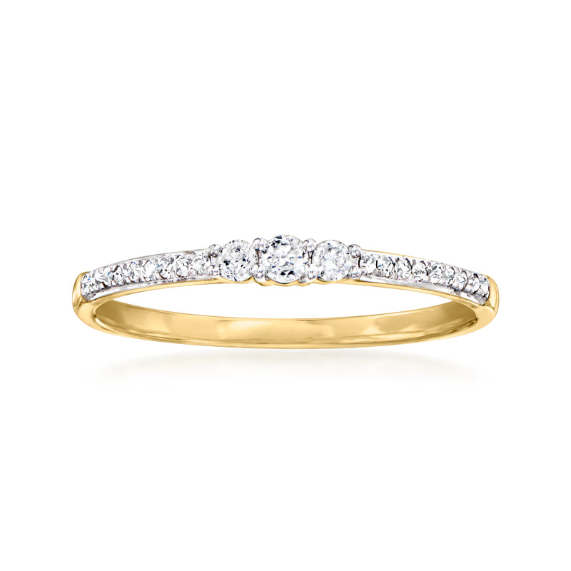 14kt yellow gold diamond ring with three center stones