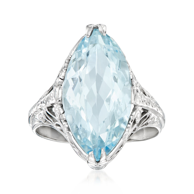 Vintage aquamarine ring in 18kt white gold, large oval blue gemstone with filigree setting
