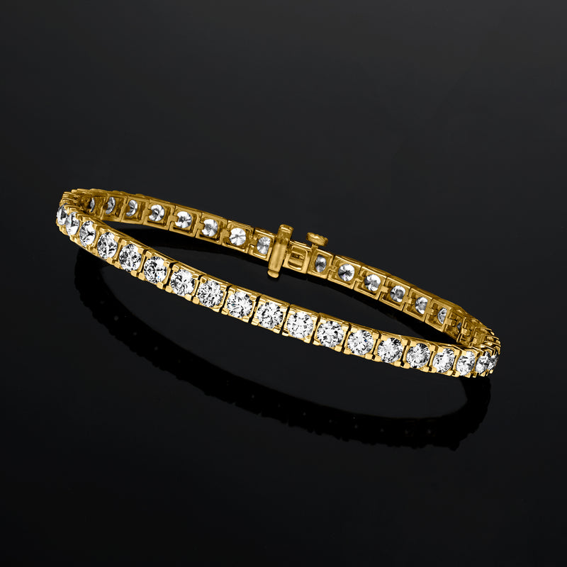14kt yellow gold tennis bracelet with round diamonds and box clasp
