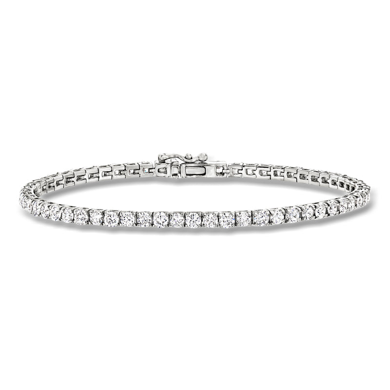 Lab-grown diamond tennis bracelet in 14kt white gold with round stones and center clasp