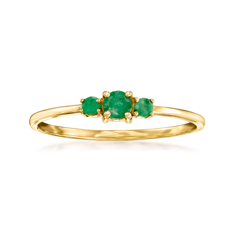 Three-stone emerald ring in 14kt yellow gold with three green gemstones