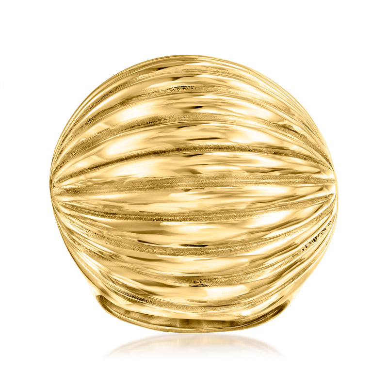 18kt yellow gold dome ring with swirling line pattern