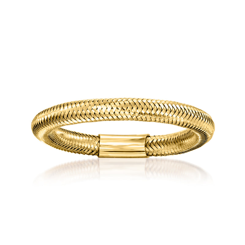 Italian 14kt yellow gold mesh ring with polished bar clasp detail