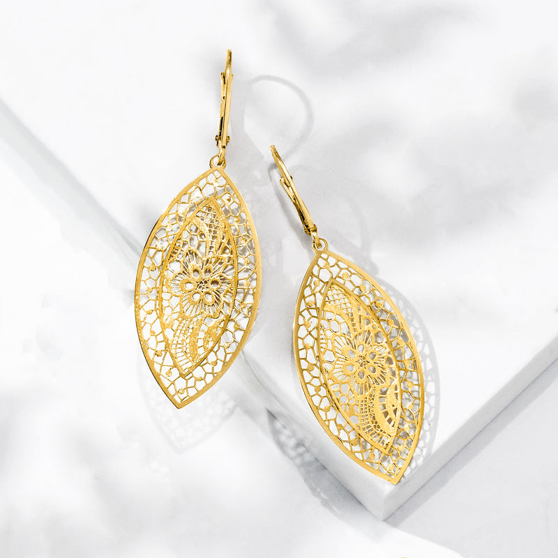 Yellow gold filigree oval drop earrings, leverback with fine lattice detailing