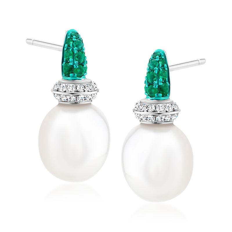 18kt white gold pearl stud earrings with emerald top and diamond halo rings