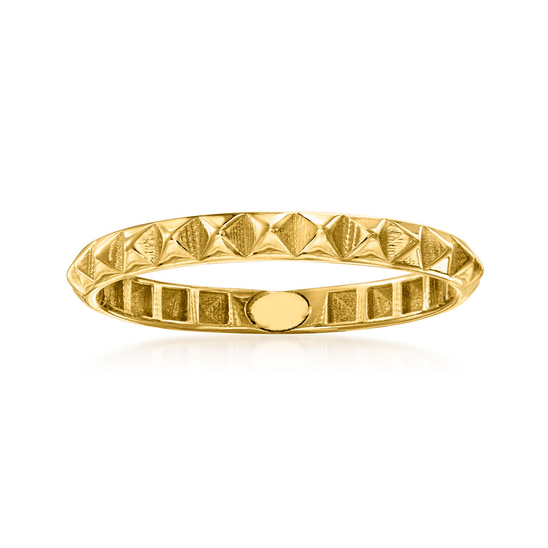 10kt yellow gold spiked ring with raised pyramid detailing on the band