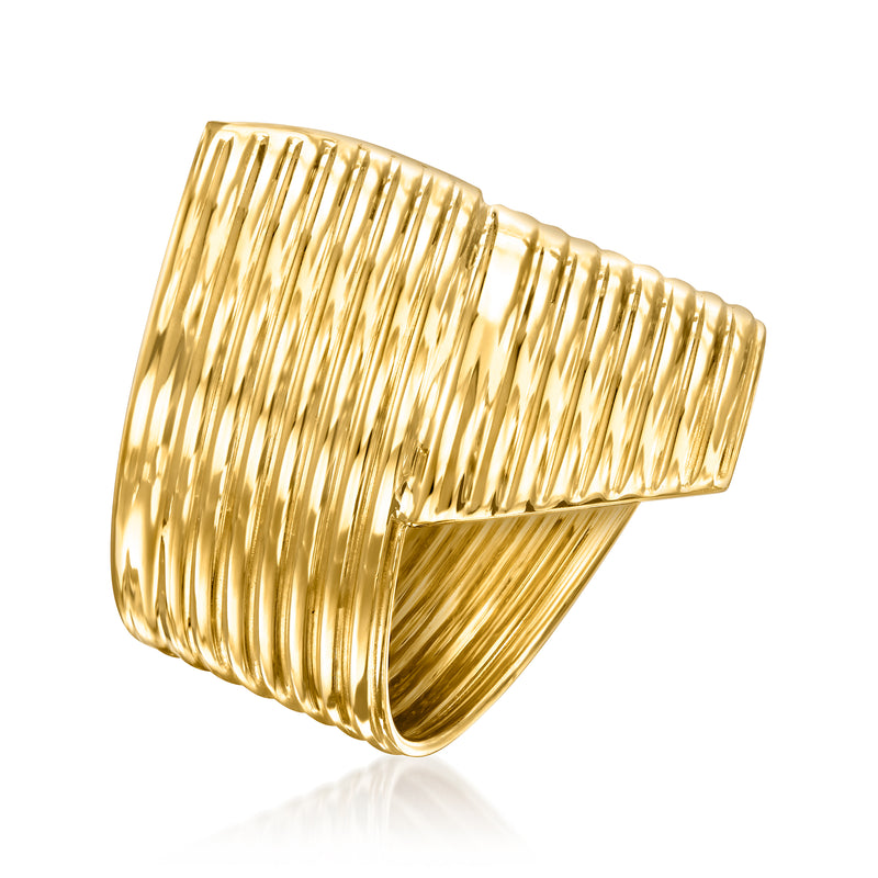 Yellow gold ribbed bypass ring, stepped band with horizontal texture