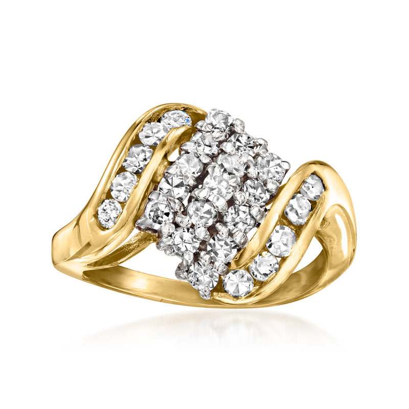Vintage diamond cluster ring in 14kt yellow gold with round brilliant stones