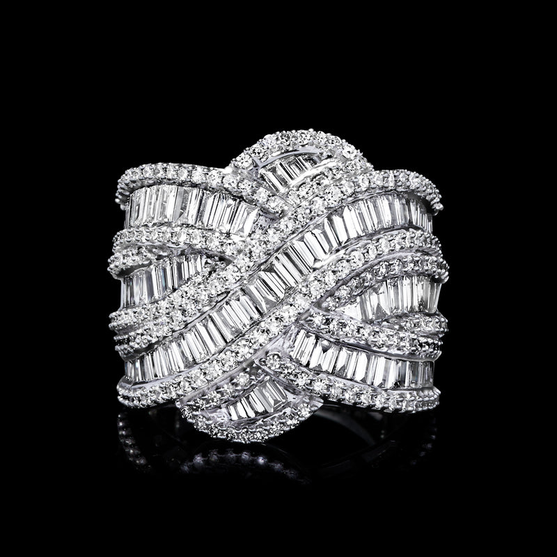 Diamond crisscross ring with baguette-cut and round stones, high sparkle halo style