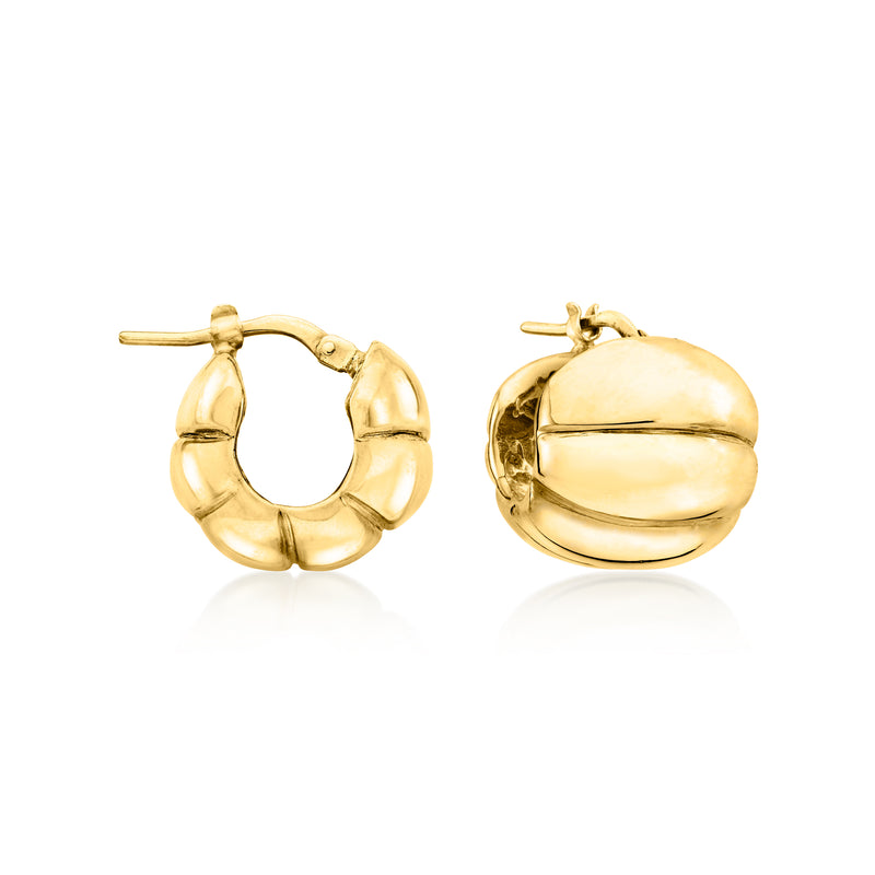 18kt yellow gold hoop earrings with scalloped shrimp-like texture