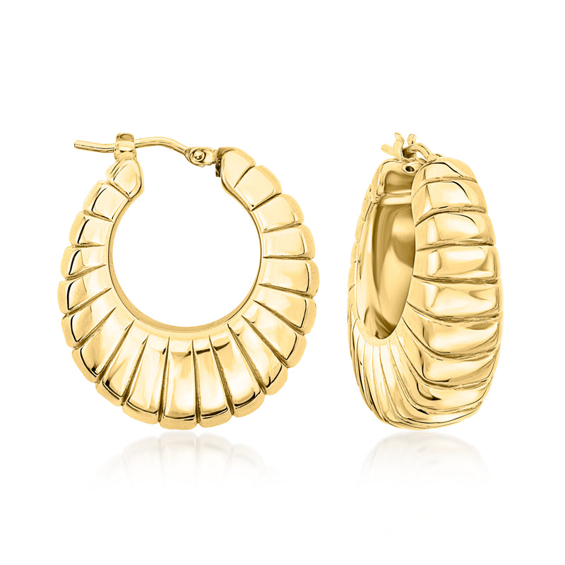 Graduated gold-tone hoop earrings with scalloped ribbed design, hinged clasp.