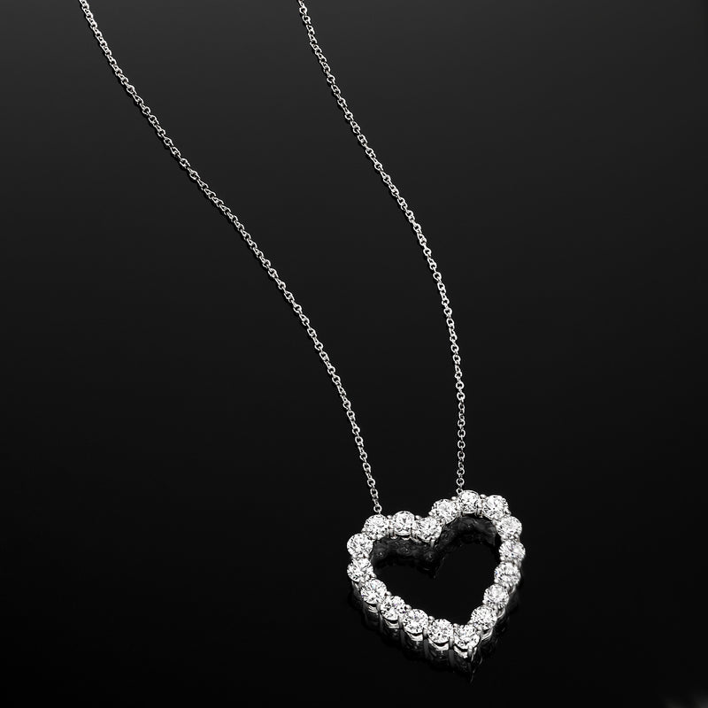 Heart pendant necklace in 14kt white gold with lab-grown diamonds