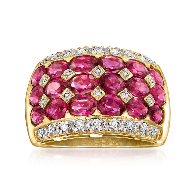 Vintage ruby and diamond ring in 18kt yellow gold, domed cluster design