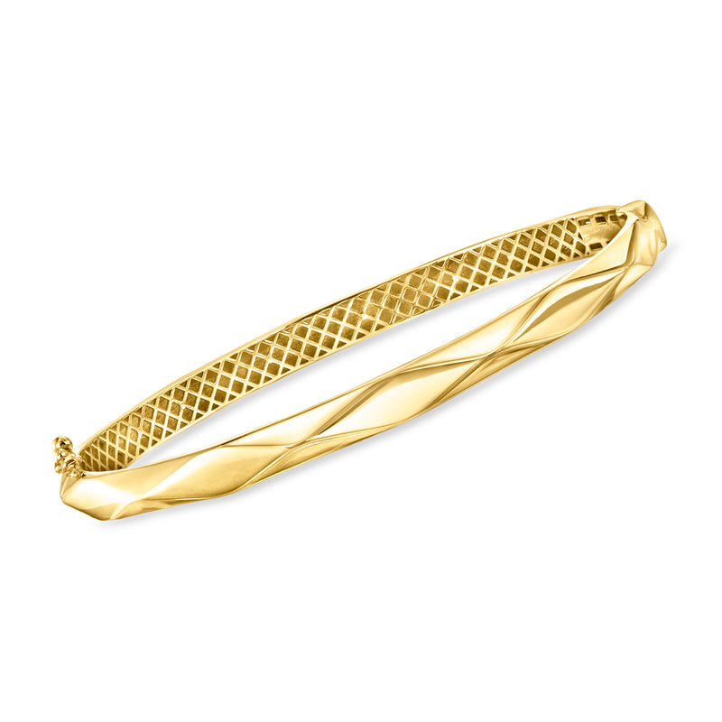 14kt yellow gold faceted bangle bracelet with textured lattice center and twisted edges