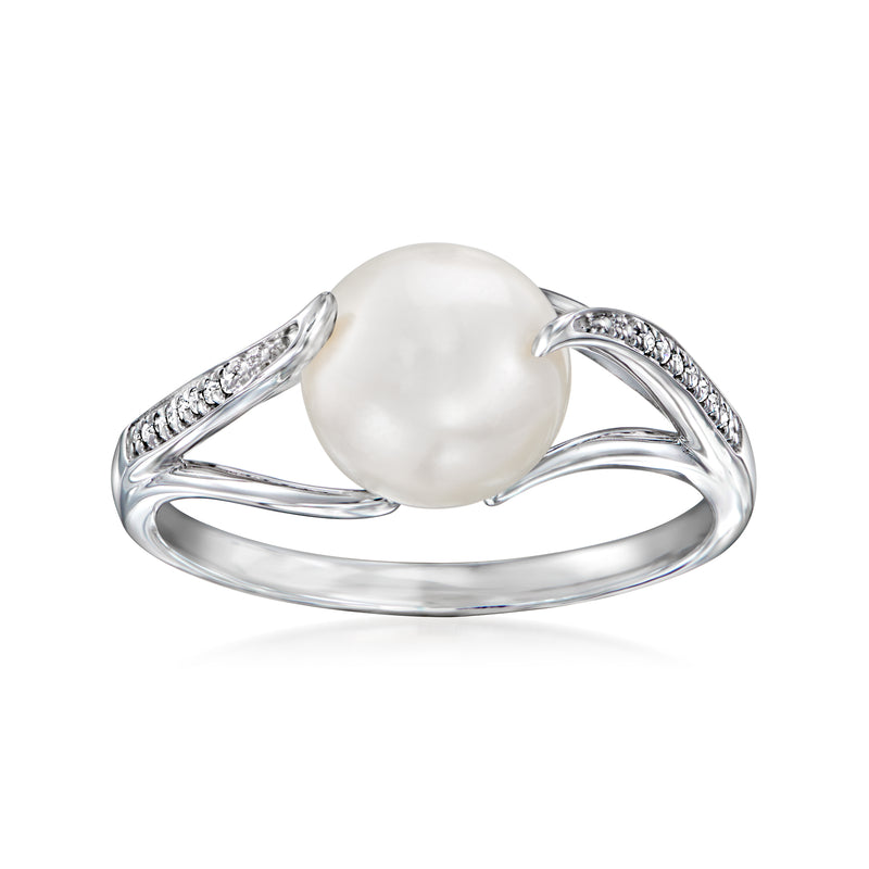 Cultured pearl ring in sterling silver with diamond accents
