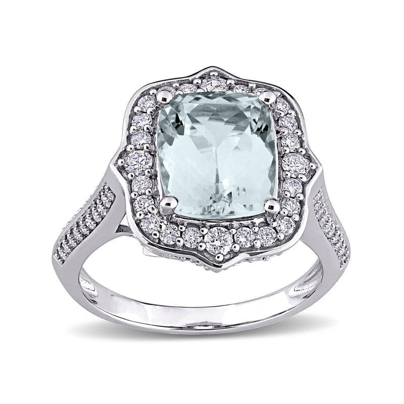 Aquamarine and diamond halo vintage-style ring in 14kt white gold with prong-set center