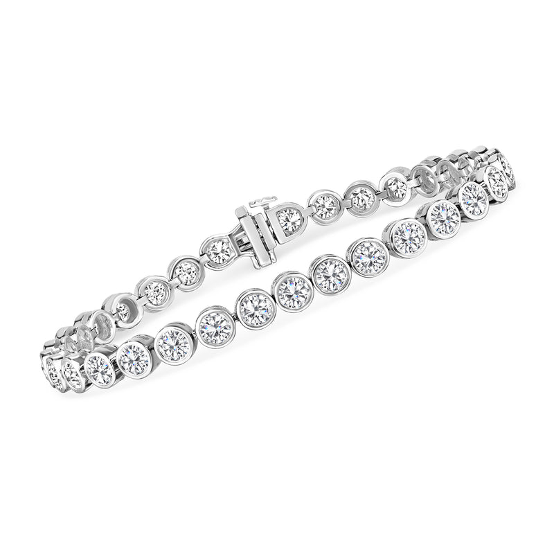14kt white gold diamond tennis bracelet with round brilliant stones in a row
