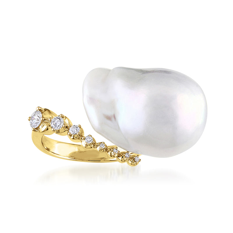 14kt yellow gold ring with baroque cultured pearl and round diamond accents