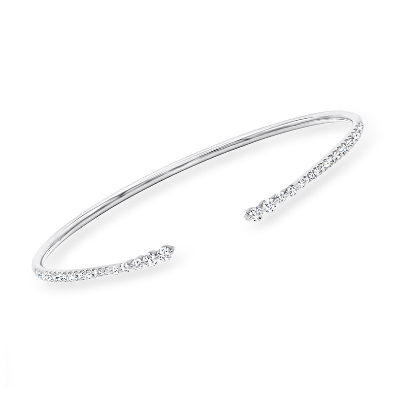 Diamond cuff bracelet in 18kt white gold with pavé diamond tips