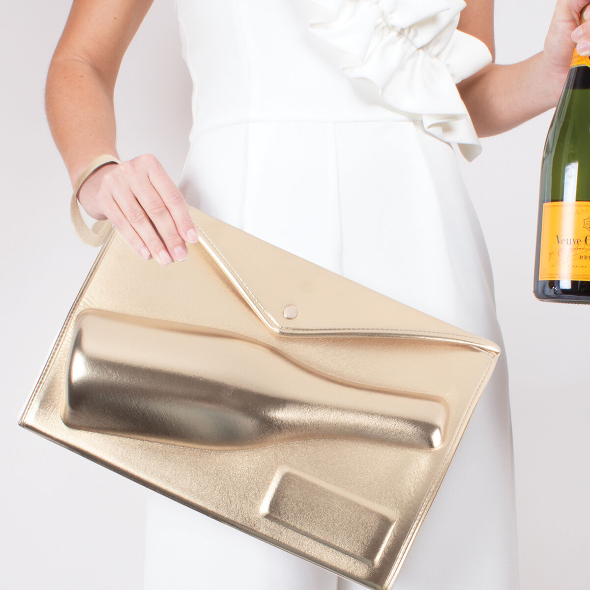 Charlotte Feather Clutch Bag/Champagne/18 x 7 x 8 cm
