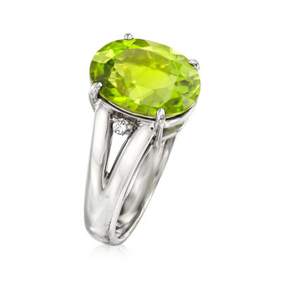 C. 2000 Vintage 5.92 Carat Peridot Ring with Diamond Accents in Platinum