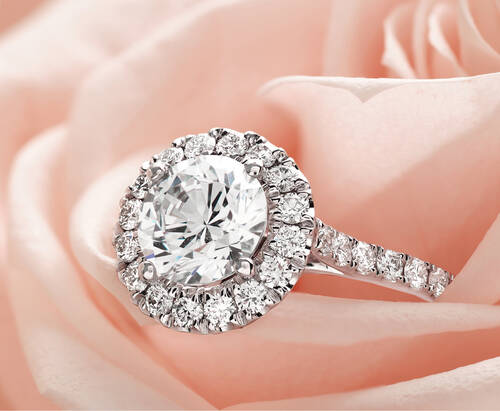 Diamond Halo Engagement Ring