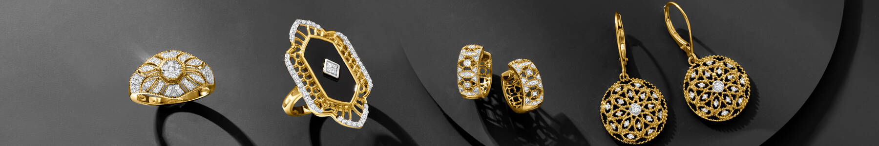 Vintage Style jewelry. image featuring two ring and two earring