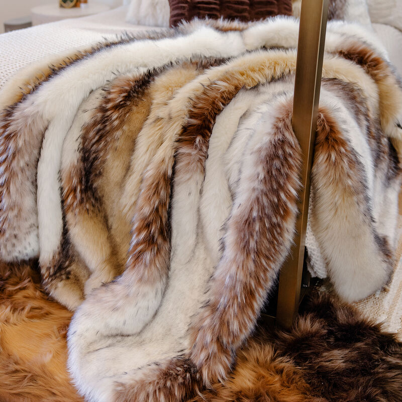 Limited Edition Arctic Wolf Faux Fur Throw Blanket image number 1