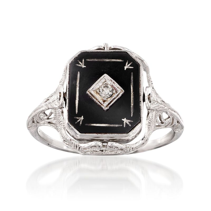 C. 1950 Vintage Black Onyx and White Agate Cameo Flip Ring with Diamond Accent in 14kt White Gold image number 0