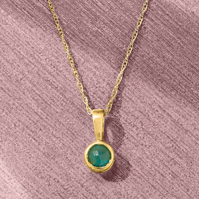 .10 Carat Emerald Pendant Necklace in 14kt Yellow Gold. 20&quot; image number 2