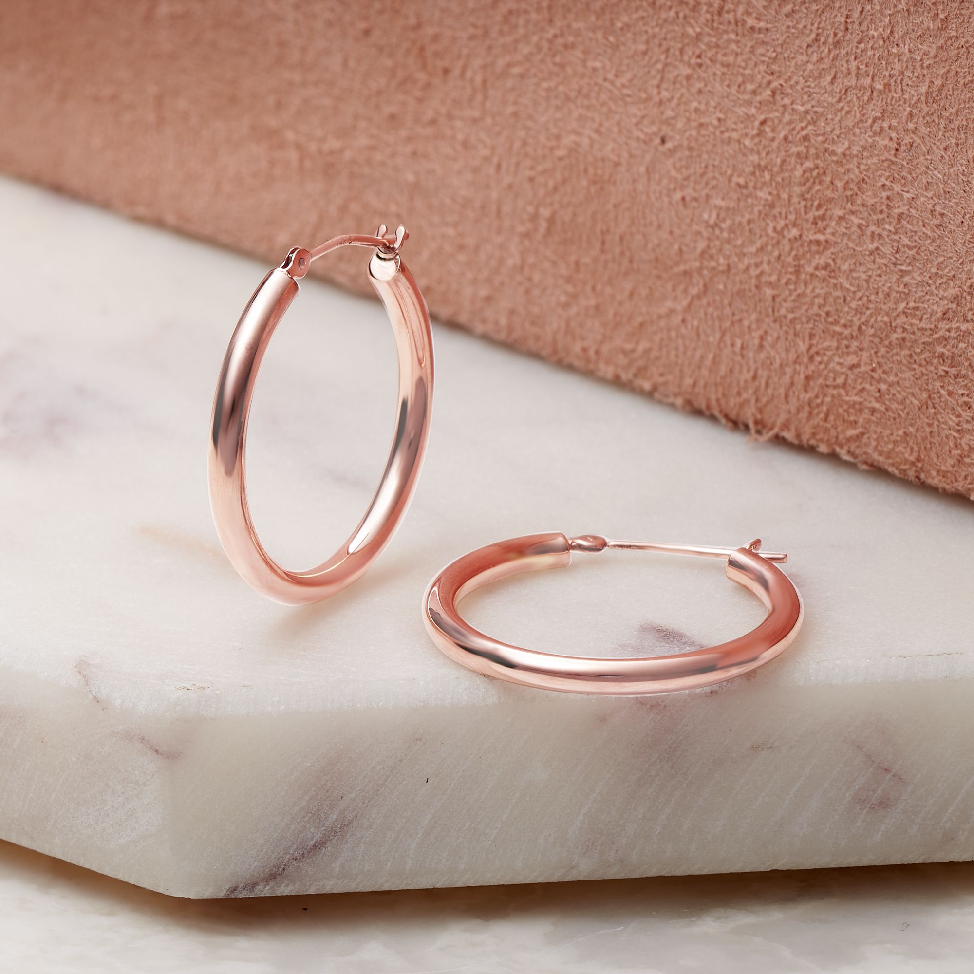2.5mm 14kt Rose Gold Hoop Earrings. 1